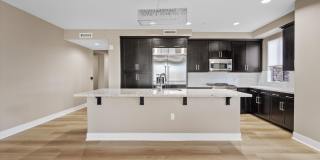 4805 N WOODMERE FAIRWAY -- unit: 1002 Gallery 1