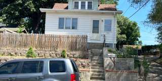 Newly Updated 3-bed 1.5-bath House in South Omaha, close to 13th St and downtown Gallery 1