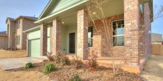 Luxurious 2-story, 4 bedroom, 2.5 Bathroom Luxurious 2-story, 4 bedroom, 2.5 Bathroom Gallery 1