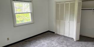 Updated 2 bedroom Condo - Available August 2026 Gallery 10