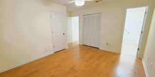 COZY 2/2 SE Townhome with Plank Floors, W/D, Stainless Steel Appliances, Carport, & W/D! Avail NOW for $1495 Gallery 28