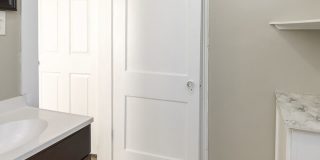 Hawthorne Street Gallery 69