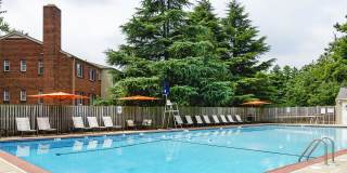 Foxchase Apartments Gallery 19