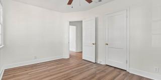 Three Bedroom Cottage in Country Club Village Gallery 13