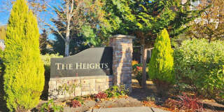 Spacious 2 Bed 2 Bath Townhome in SeaTac. Gallery 1