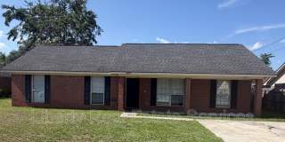 1635 Latham Ct Gallery 1