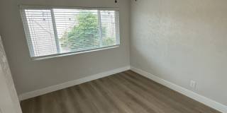 442 Smith Avenue Gallery 12