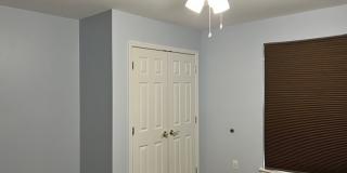 Mill Creek 4bd/2bth w/ Two Car Parking and Yard Gallery 9