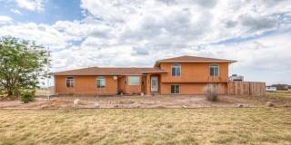 Spacious 5-Bedroom Home on 5 Acres with Panoramic Mountain Views & Endless Possibilities Gallery 1