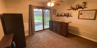 Spacious 3 Bedroom Home Close to Everything! Gallery 8