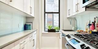 245 West 25th Street Gallery 4