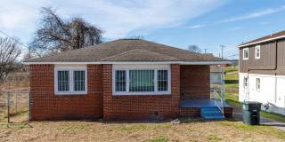 3 Bedroom, 2 Bath in North Pratt Gallery 1