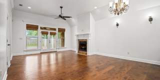 773 Louise Ave Gallery 4