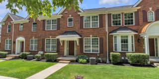 Novi Living - 3 Bed/2.5 bath Gallery 1