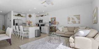 Beautifull Furnished Townhome - Nokomis - 2 Bedroom 2.5 bath plus office -1 Car Garage Gallery 17