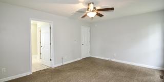 129 Lori Lane Gallery 26