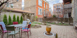 622 W Briar Place Gallery 19