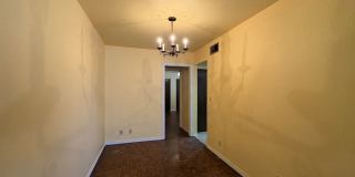 Mesa 2 Bedroom 1 Bath in Triplex Building Gallery 9