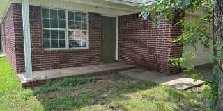 Welcome to this charming 3-bedroom, 2-bathroom home located in the heart of Russellville, AR. Gallery 1