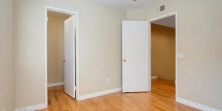 5512 Renaissance Avenue Gallery 29