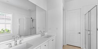 Gorgeous 3 bedroom 2.5 bath home in the newly constructed association of Eastwood Village! Gallery 16