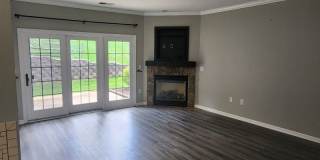 10 Maple Cres Gallery 1