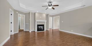Pet Friendly Four Bedroom! Gallery 9