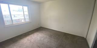 Nice 3 bedroom townhome in Aurora Gallery 19