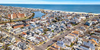 320 Ocean Park Avenue Gallery 29