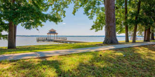 Lakeshore Villas Gallery 1