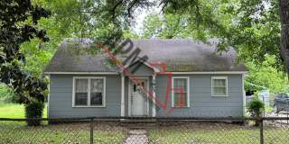 Cute 2 bed House Gallery 1