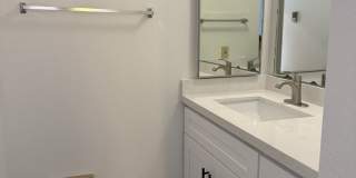 Davis Apartments Gallery 18