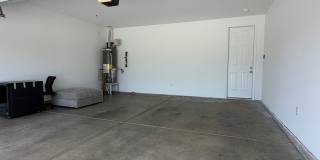 Beautiful 3 Bedroom Home in Grand Hollow with Resort-Style Amenities! Gallery 41