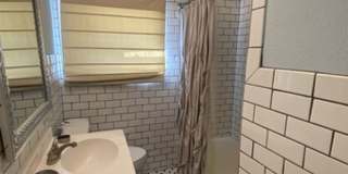 Charming 3 Bedroom Home Near Woodlawn Lake in Central San Antonio Gallery 16