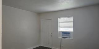 481-PictureFive Gallery 11