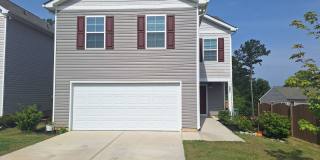 Lovely Four Bedroom Home  Appropriately 5 Minutes Away from Gate Ft Jackson and 30 Minutes from Shaw Air Force Base! Gallery 1