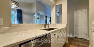 706 Northeast Dr Gallery 1