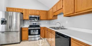 Modern Living in the Heart of West Ashley Gallery 16
