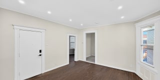 345 Walnut St Gallery 30