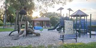 423 Pine Tree Court unit: 23 Gallery 24