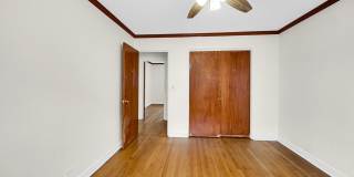 7248 N Ridge Boulevard Gallery 16
