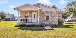 4115 8th Street Gallery 1