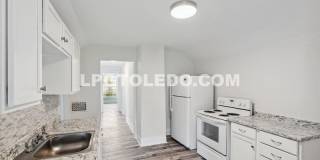 4039 Vermaas Ave.-Upper Gallery 3