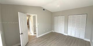 1439 Captains Walk Gallery 17