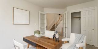 Elmonica Luxury! 4BD/3BTH w/ 3-Car Garage + A/C + Oversized Backyard + Pets Welcome! Gallery 6