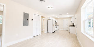 Absolutely Beautifully Remodeled 3-Bedroom Home with Florida Room, Carport & Large Yard – Move-In Ready! Gallery 3