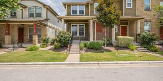Charming 3 Bedroom, 2.5 Bath Townhouse in Cedar Park Town Center! Gallery 1
