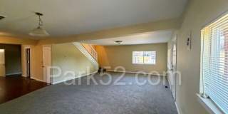 4 Bedroom 2 Bathroom Single Family Northeast Tacoma Home Gallery 4