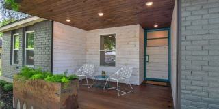 Unique Redesign - South Austin 3/2 - Big Private Yard - Garage- Great Neighborhood - Close to Everything Gallery 1