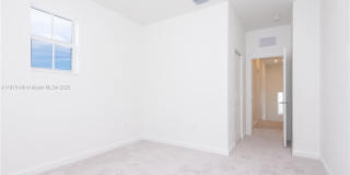 2636 SE 8th Ct Gallery 20
